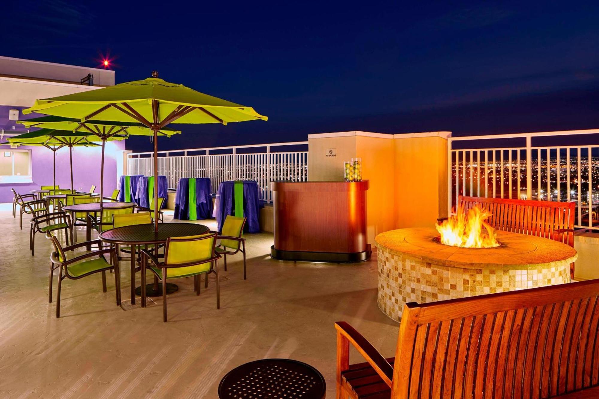 Springhill Suites By Marriott Las Vegas Convention Center Exteriér fotografie
